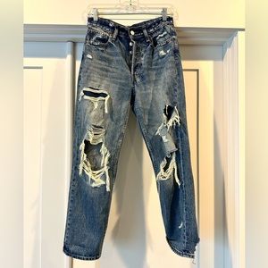Gap destroy cheeky straight jean size 26